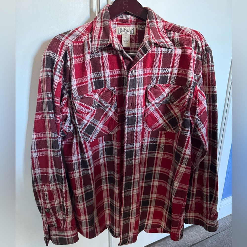 Duluth trading men’s  burly weight  flannel loose fit shirt